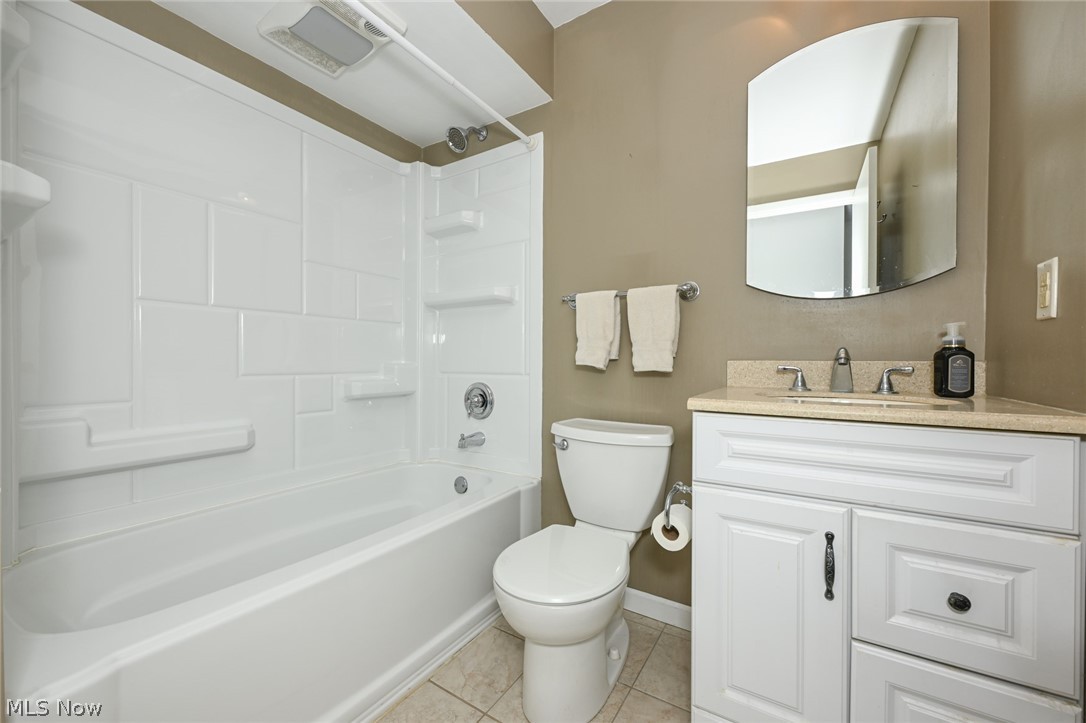 5014 Douglas Drive North Olmsted OH 44070
