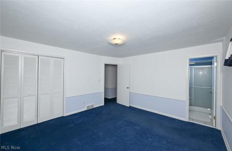5014 Douglas Drive North Olmsted OH 44070