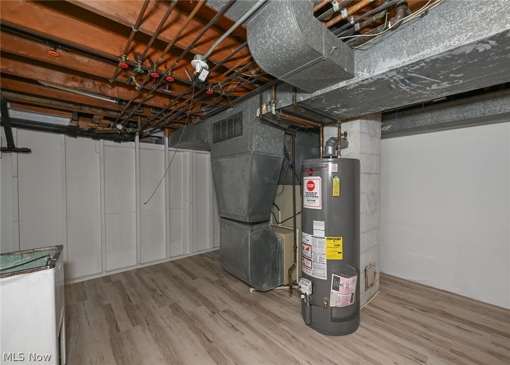 5014 Douglas Drive North Olmsted OH 44070