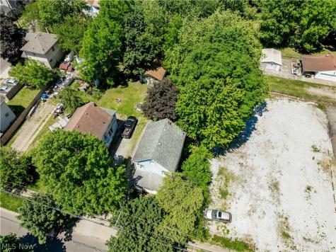 1223 W Wilbeth Road Akron OH 44314