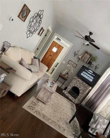225 29th Street NW Barberton OH 44203