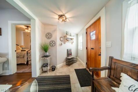 225 29th Street NW Barberton OH 44203