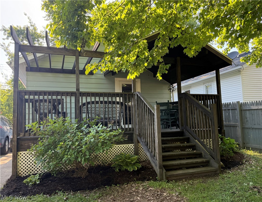 225 29th Street NW Barberton OH 44203