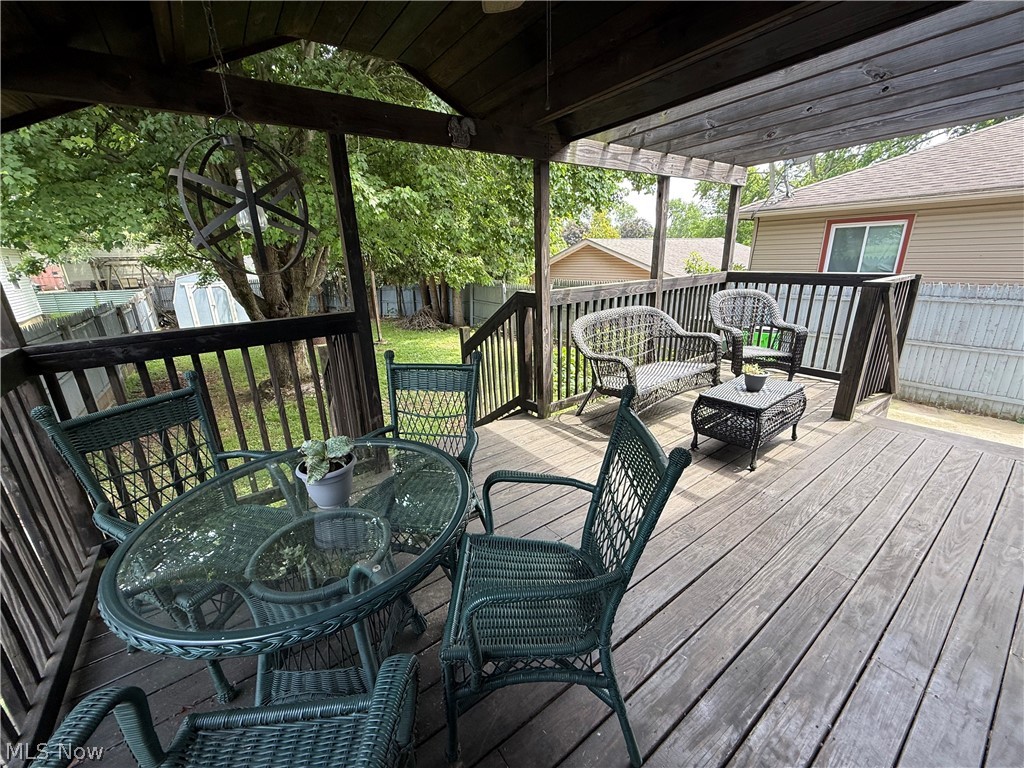 225 29th Street NW Barberton OH 44203