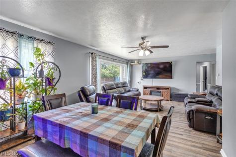 6642 Nancy Drive North Olmsted OH 44070