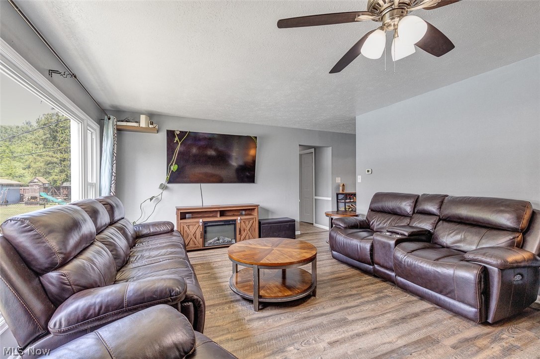 6642 Nancy Drive North Olmsted OH 44070