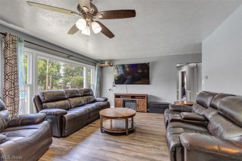 6642 Nancy Drive North Olmsted OH 44070