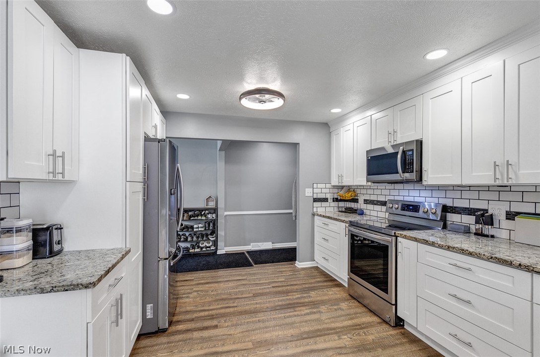 6642 Nancy Drive North Olmsted OH 44070