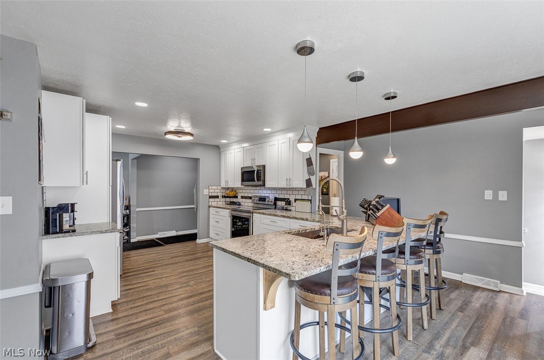 6642 Nancy Drive North Olmsted OH 44070