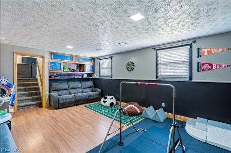 1796 Maple Trace Court Youngstown OH 44515