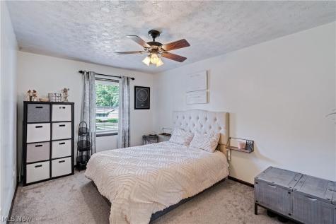 1796 Maple Trace Court Youngstown OH 44515