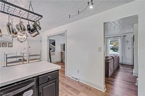 1796 Maple Trace Court Youngstown OH 44515