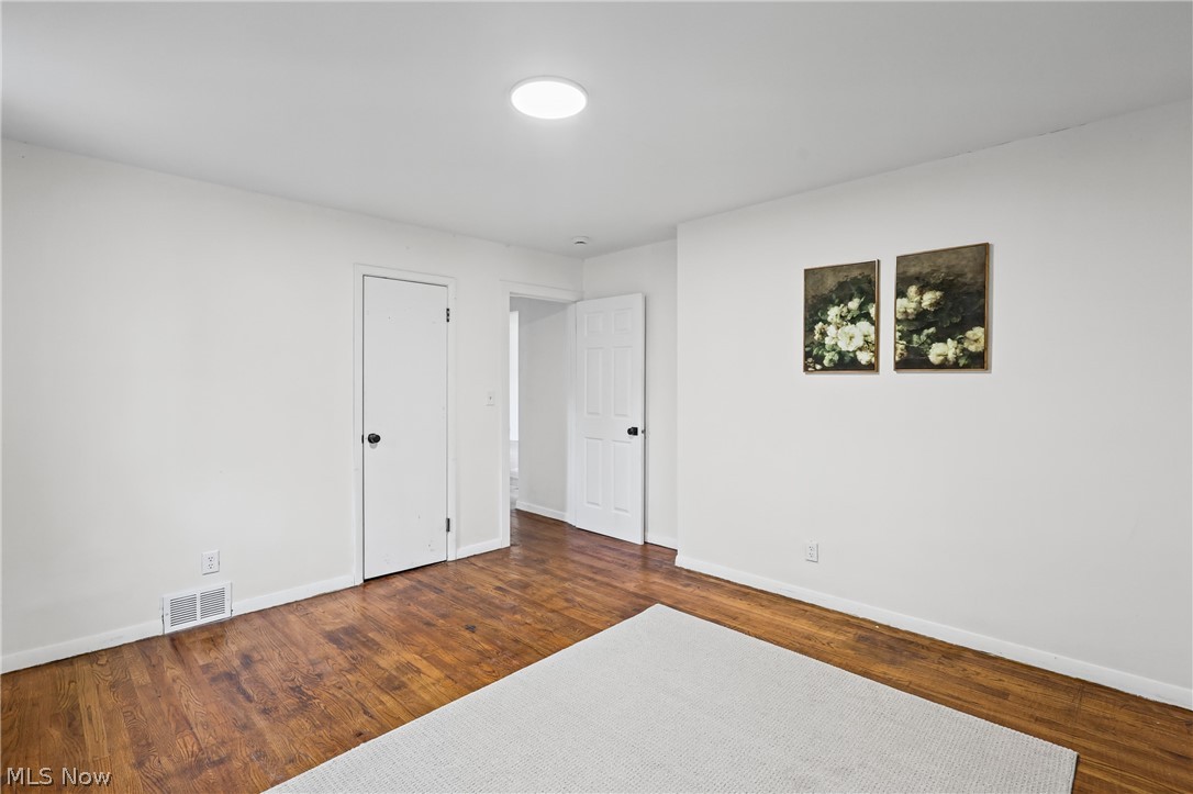 1548 Oak Knoll Avenue SE Warren OH 44484