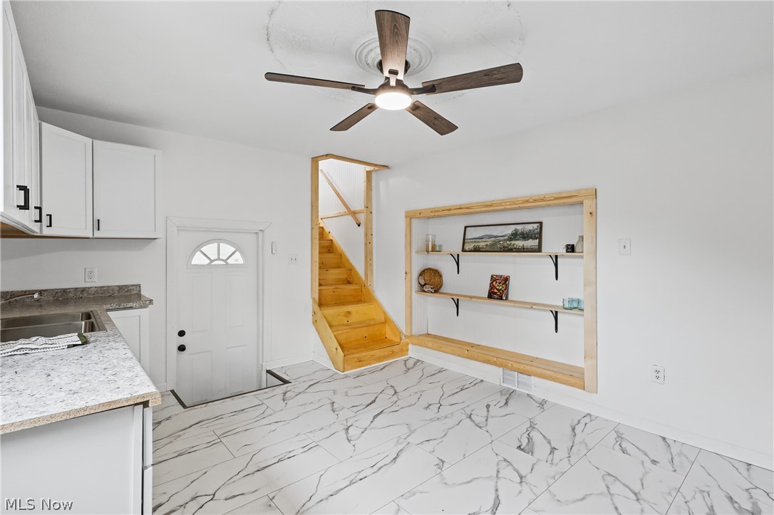 1548 Oak Knoll Avenue SE Warren OH 44484