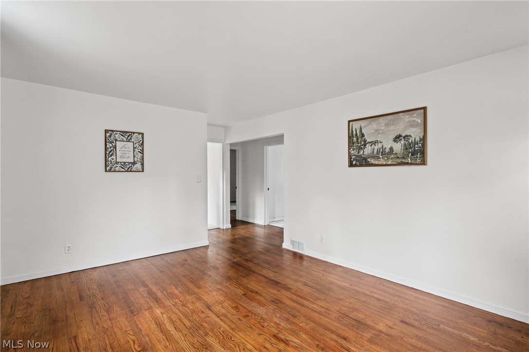 1548 Oak Knoll Avenue SE Warren OH 44484