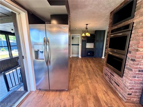 8016 Harris Drive Garrettsville OH 44231