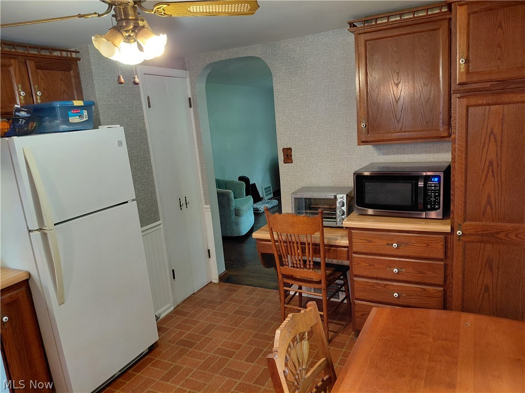 7489 Van Ness Avenue Hubbard OH 44425