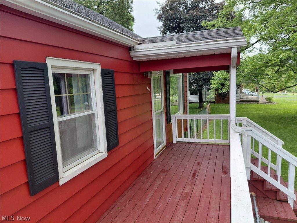 7489 Van Ness Avenue Hubbard OH 44425