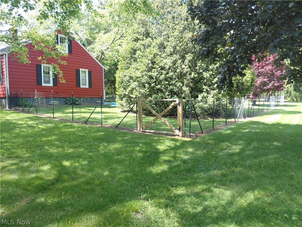7489 Van Ness Avenue Hubbard OH 44425