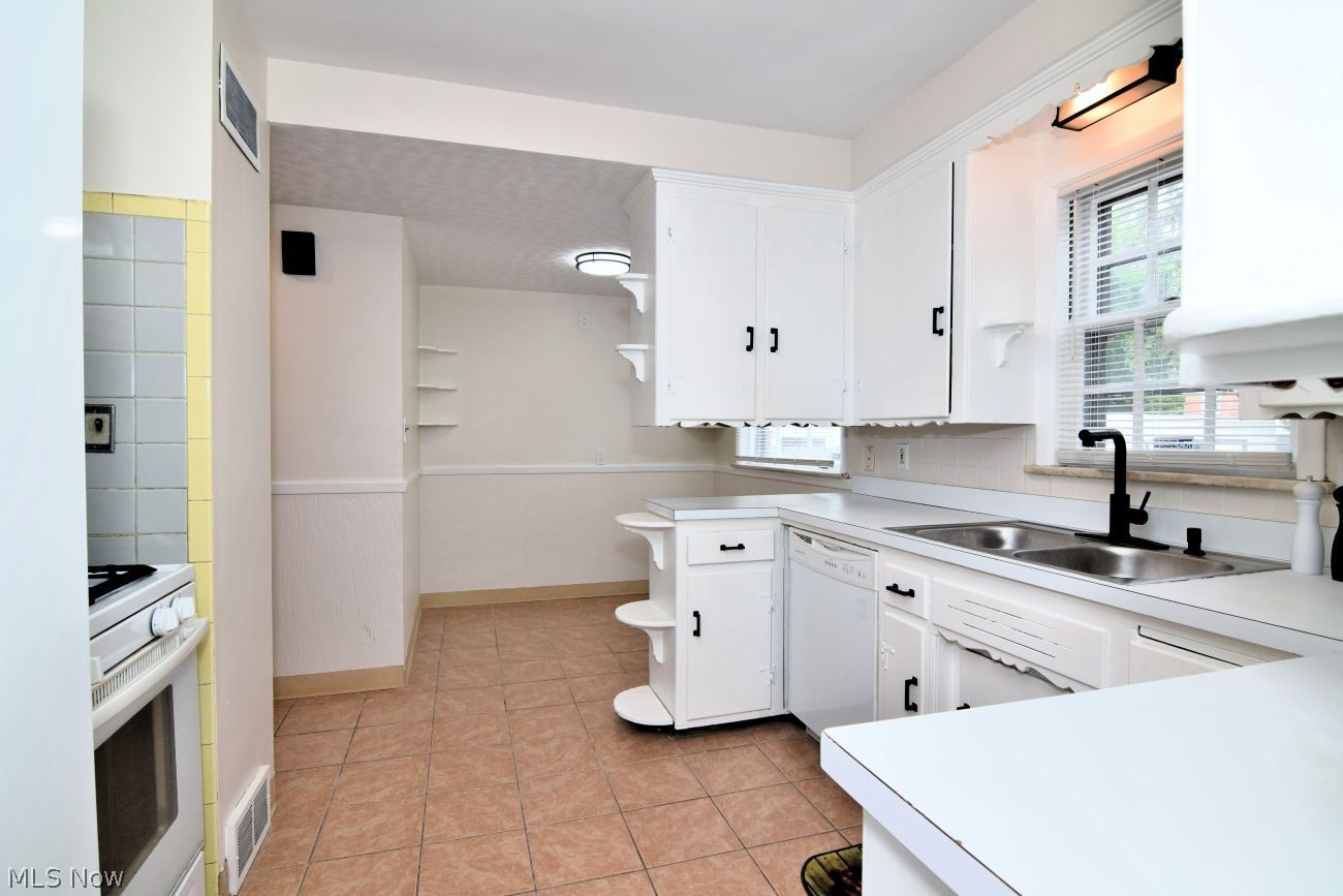 3654 Winchell Road Shaker Heights OH 44122