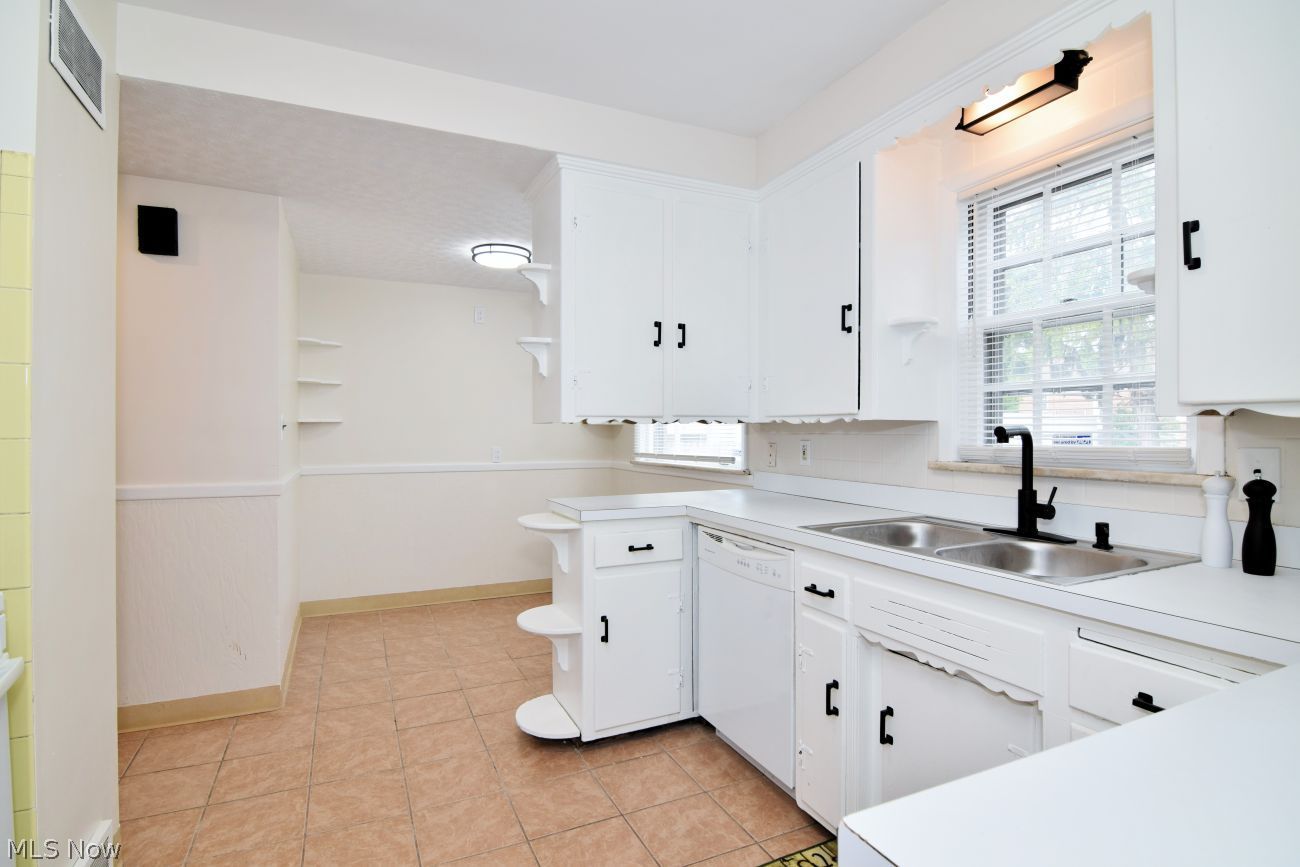 3654 Winchell Road Shaker Heights OH 44122