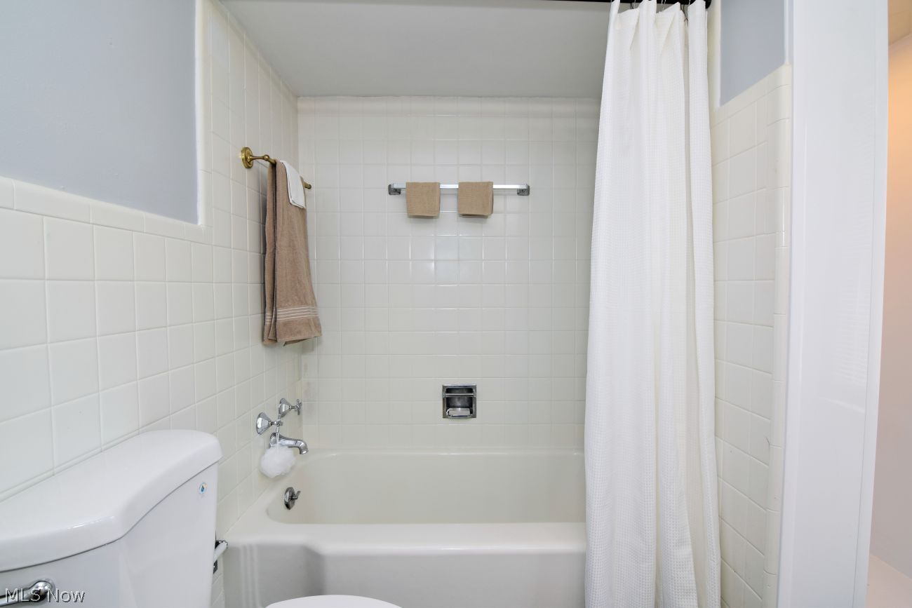 3654 Winchell Road Shaker Heights OH 44122