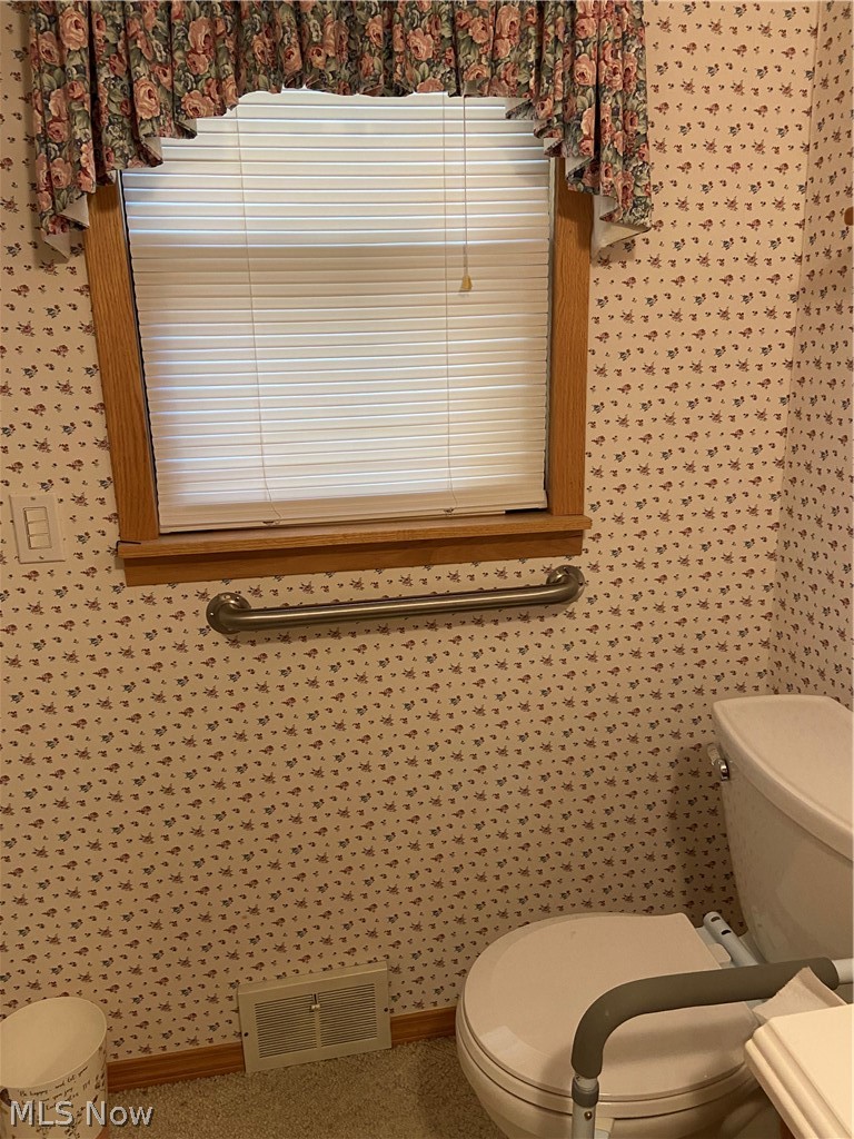 507 Wood Avenue Newcomerstown OH 43832