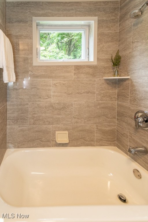 10916 Heath Road Kirtland OH 44094