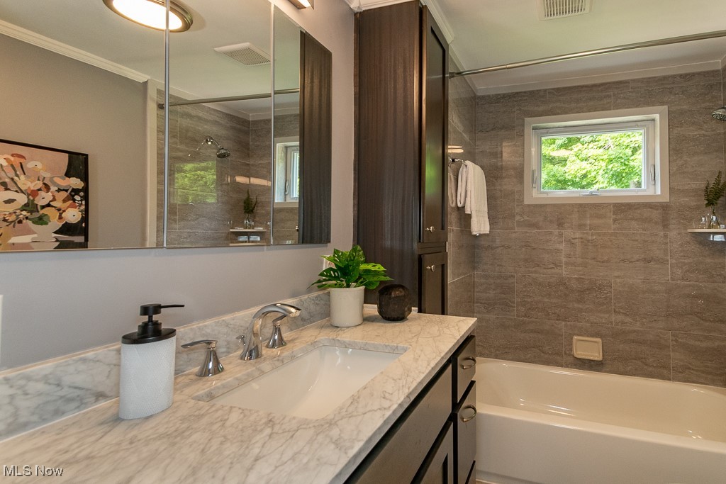 10916 Heath Road Kirtland OH 44094