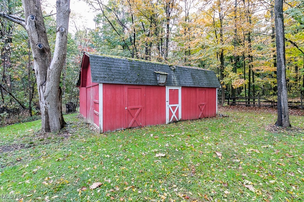 10916 Heath Road Kirtland OH 44094