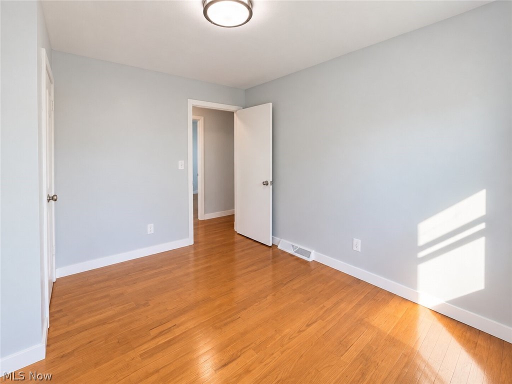 3086 Solar Drive NW Warren OH 44485