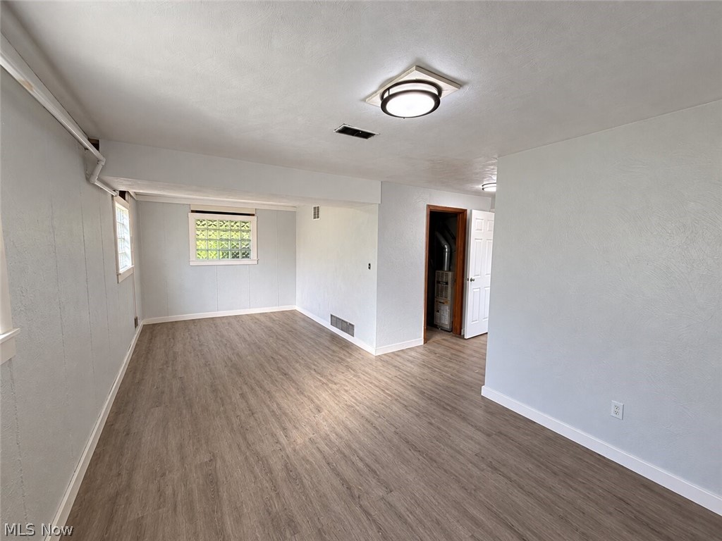 3086 Solar Drive NW Warren OH 44485