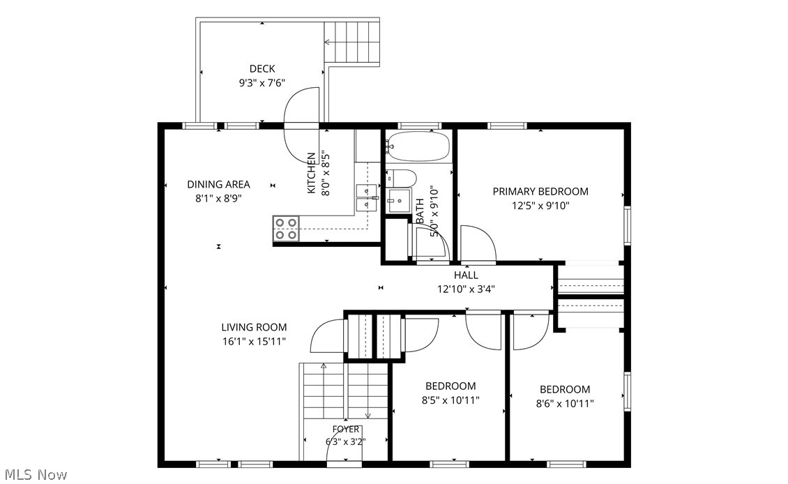 3086 Solar Drive NW Warren OH 44485