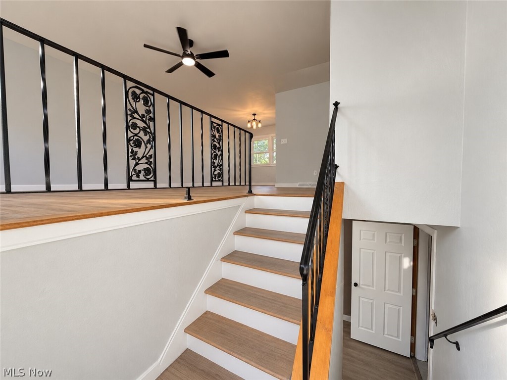 3086 Solar Drive NW Warren OH 44485