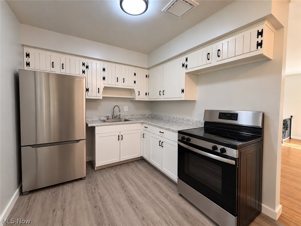 3086 Solar Drive NW Warren OH 44485
