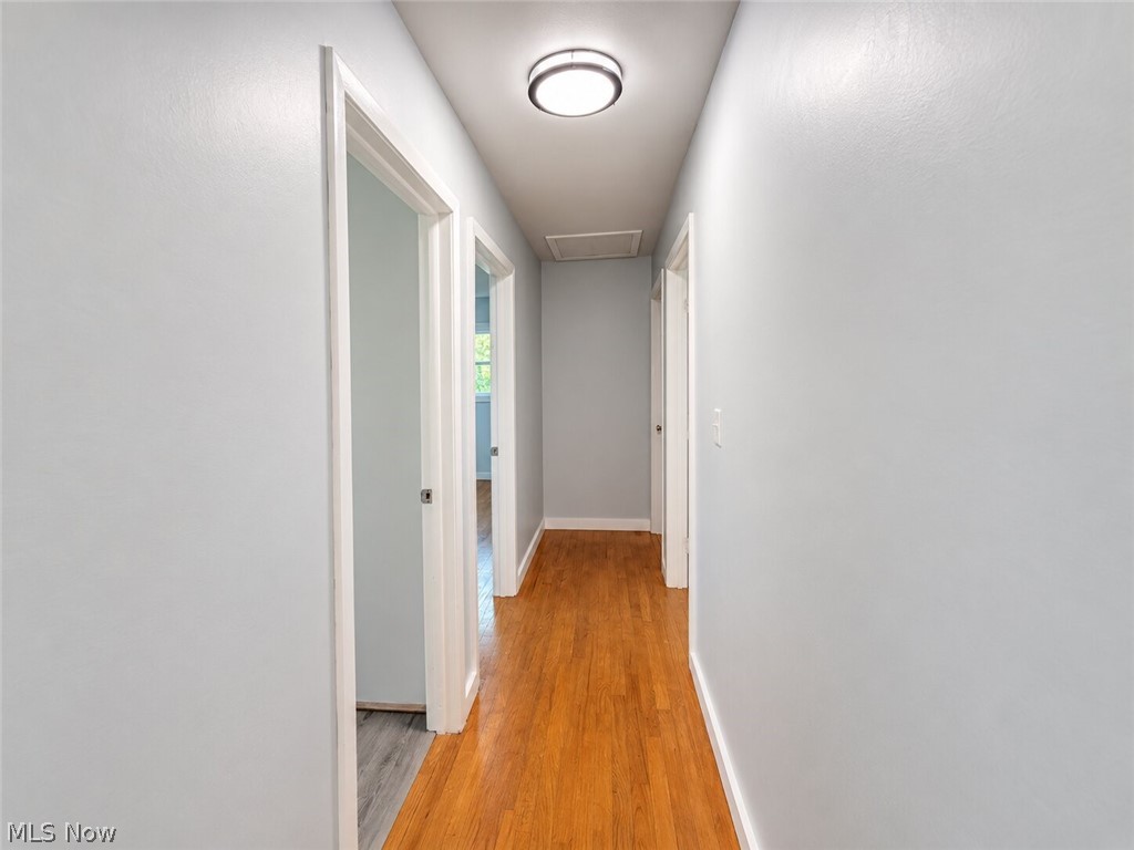 3086 Solar Drive NW Warren OH 44485