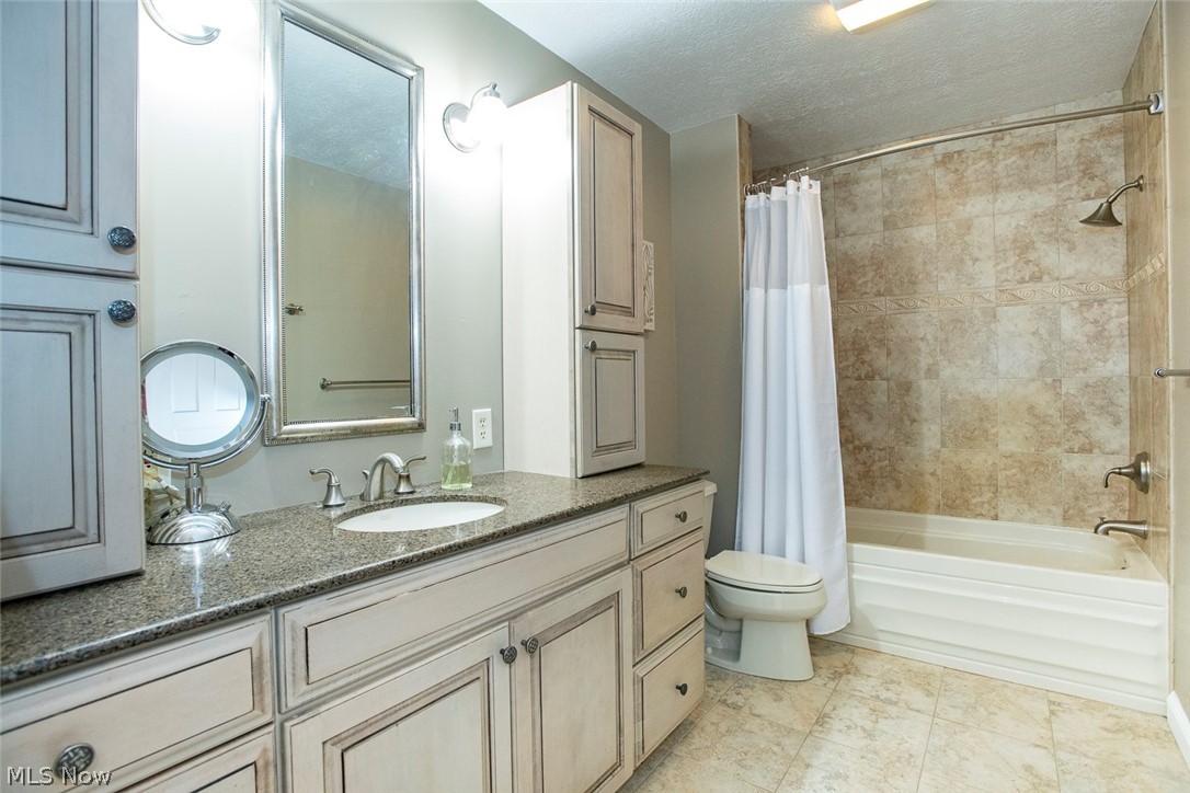 3090 Sourek Road Akron OH 44333