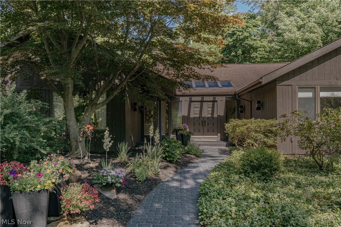 8 Louis Drive Pepper Pike OH 44124