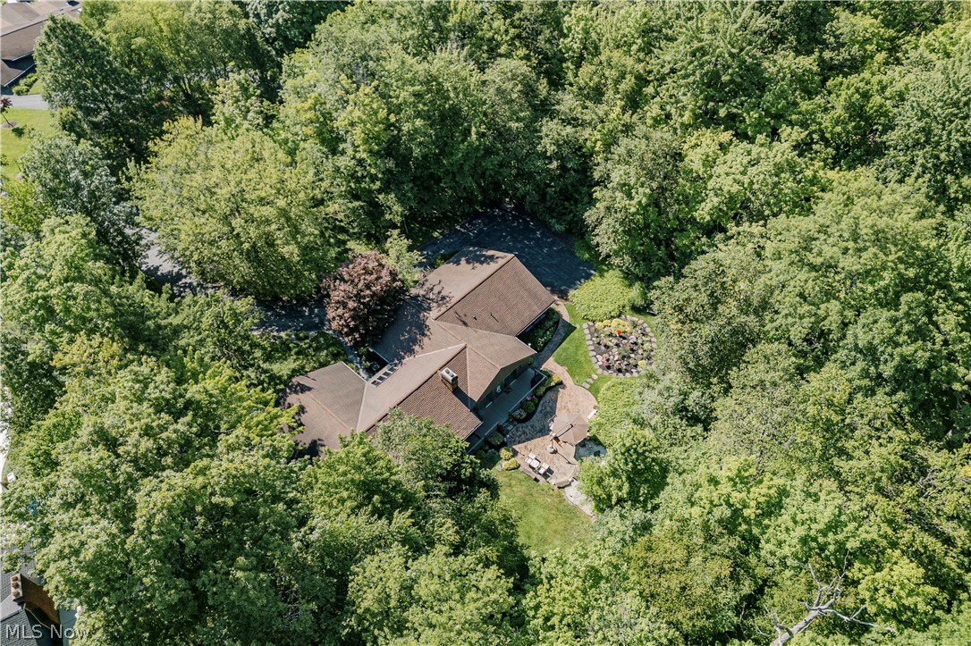 8 Louis Drive Pepper Pike OH 44124