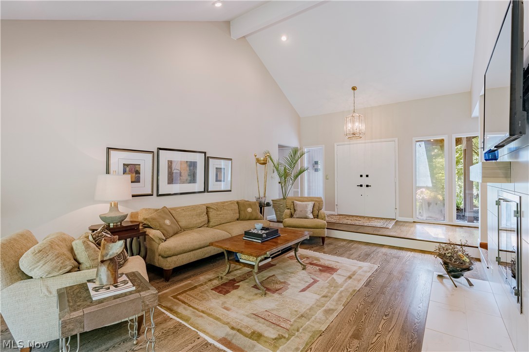 8 Louis Drive Pepper Pike OH 44124