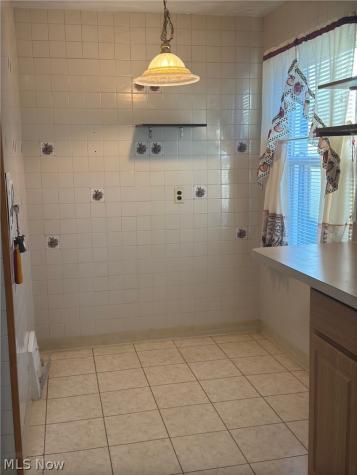 16803 Eldamere Cleveland OH 44128