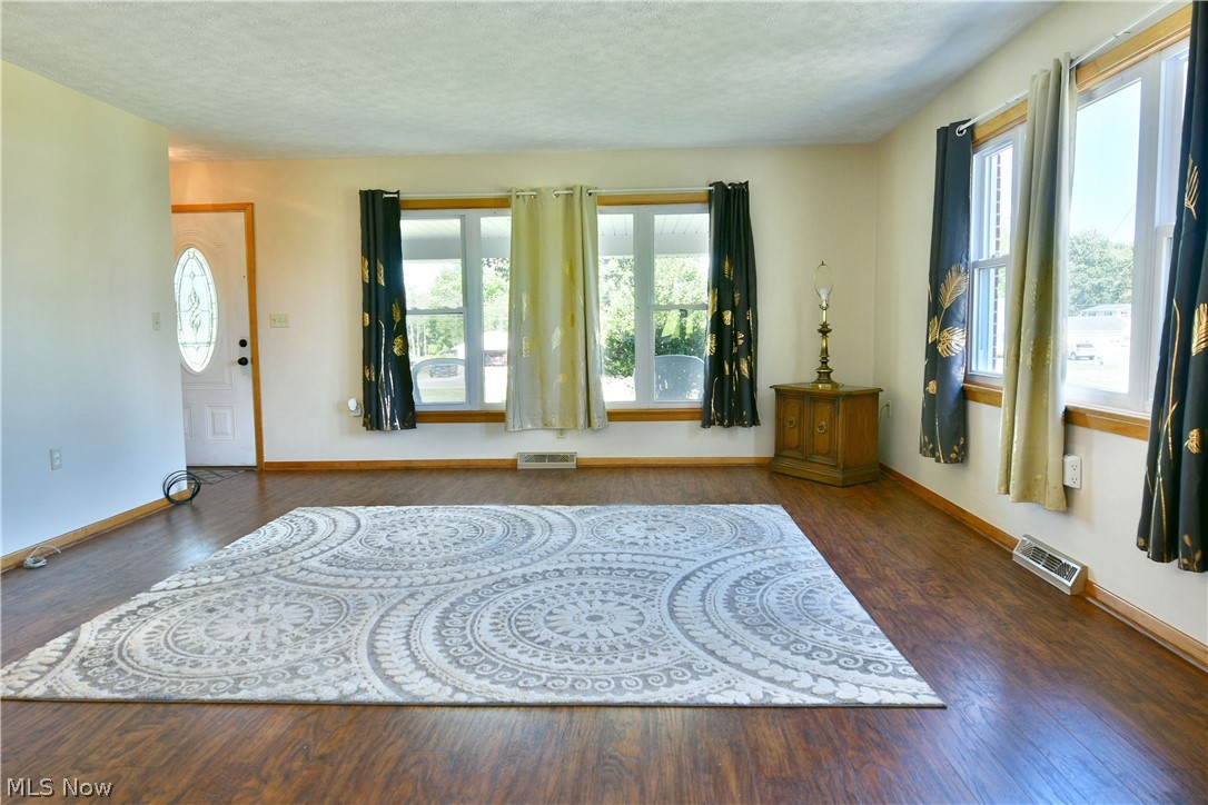 4988 State Route 46 Cortland OH 44410