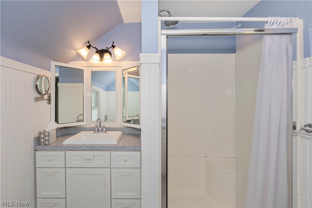 2804 Orchard Drive Willoughby Hills OH 44092