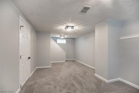 23860 Alberton Road Euclid OH 44123
