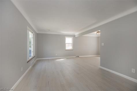 23860 Alberton Road Euclid OH 44123