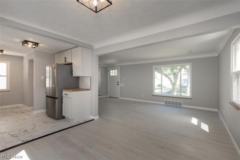 23860 Alberton Road Euclid OH 44123