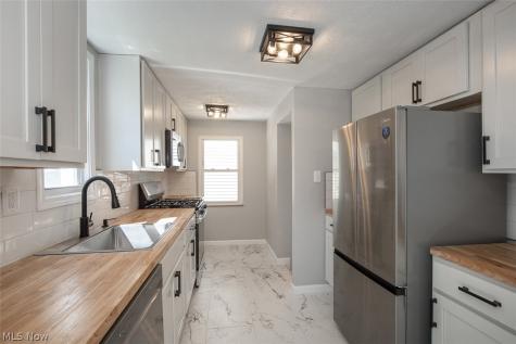 23860 Alberton Road Euclid OH 44123