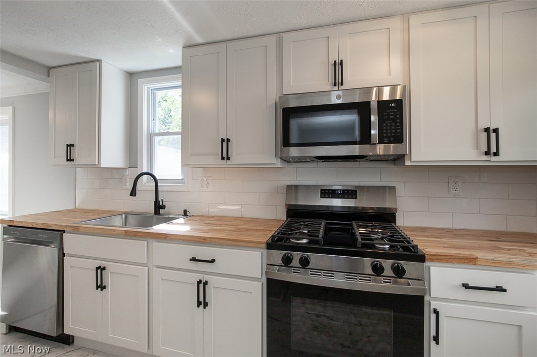 23860 Alberton Road Euclid OH 44123