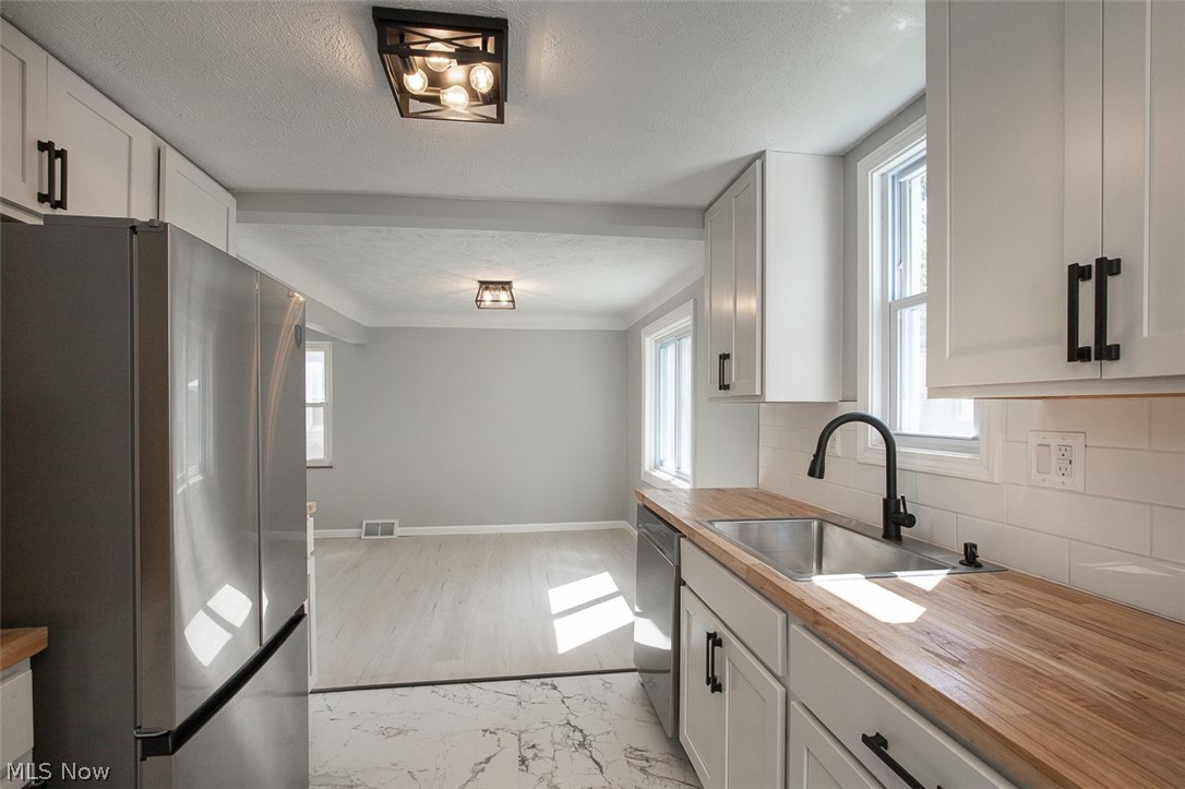 23860 Alberton Road Euclid OH 44123