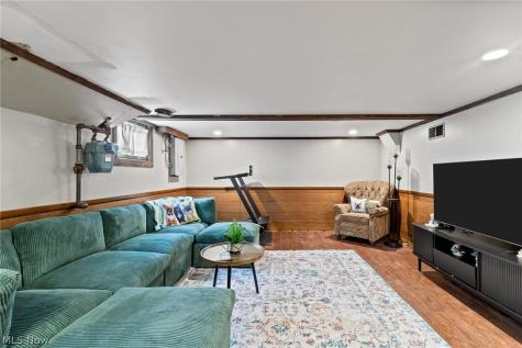223 Glenwood Street SW North Canton OH 44720